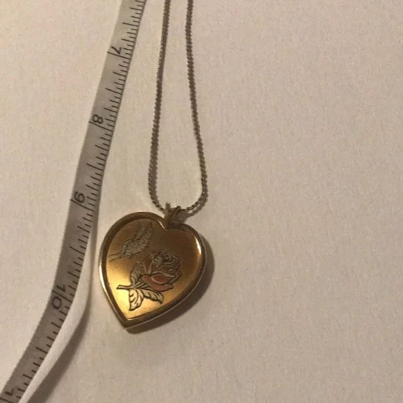 Reed & Barton Demascene Butterfly and Rose Vintage Necklace Gold Tone - Picture 6 of 9